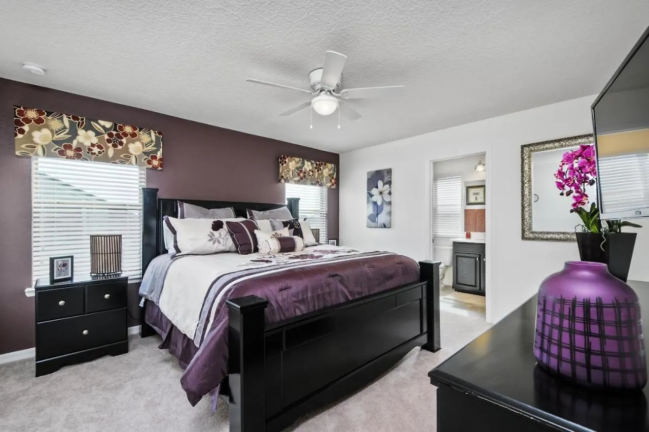 1287Yc - West Haven Gated Community Home Davenport 0*,  United States